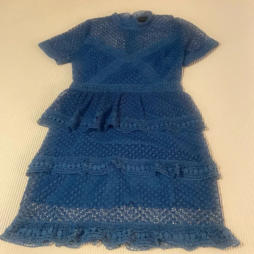 Ladies size Large Lace Layered Blue Dress Kindle